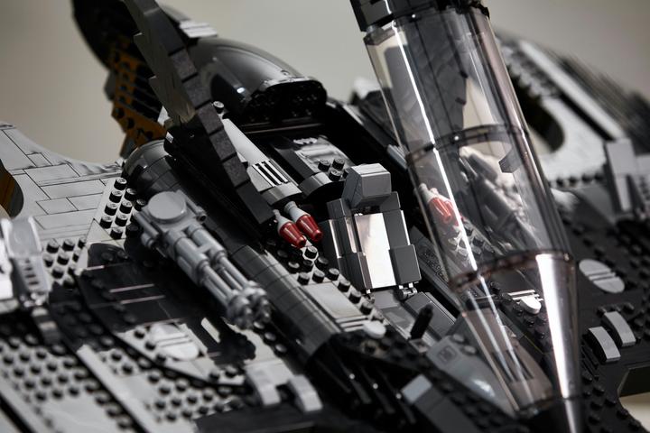 Actual product image LEGO 1989 Batwing (76161, LEGO DC, LEGO Rare Sets)