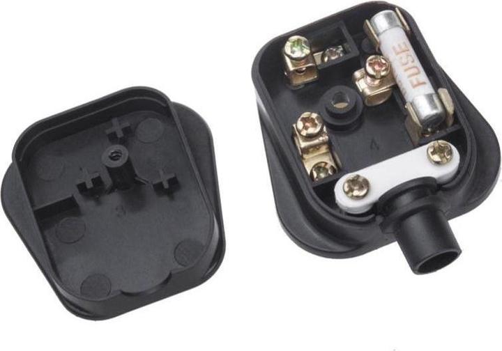Actual product image Maclean UK mains plug